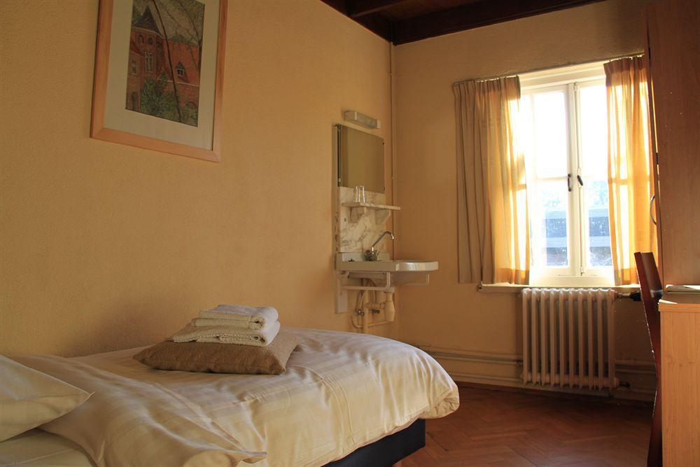 أوسيندريشْتْ Hotel De Volksabdij المظهر الخارجي الصورة