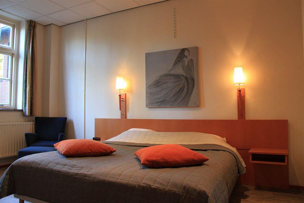 أوسيندريشْتْ Hotel De Volksabdij المظهر الخارجي الصورة
